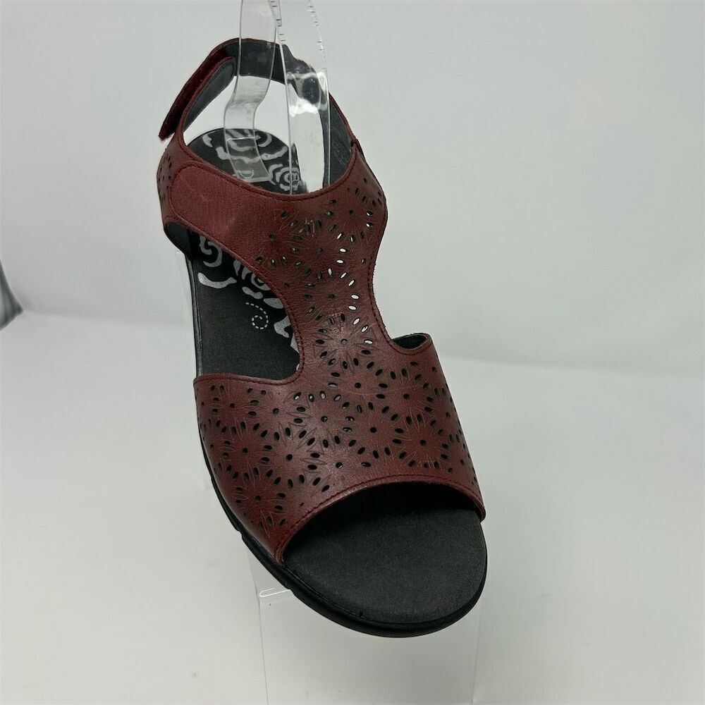 Propet Winnie Red Slingback Sandals Size 11 X2E (Extra Wide) Casual Comfort - Picture 2 of 13